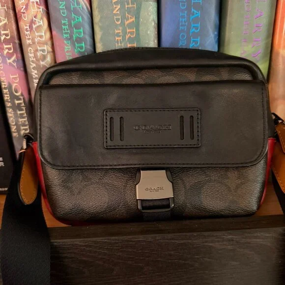 Coach Ranger Crossbody Bag - Picture 1 of 4